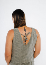 Load image into Gallery viewer, Reretahi Singlet