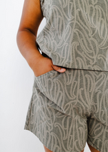 Load image into Gallery viewer, Reretahi Shorts