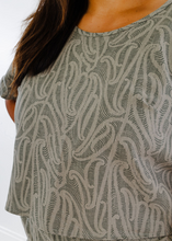 Load image into Gallery viewer, Reretahi Top