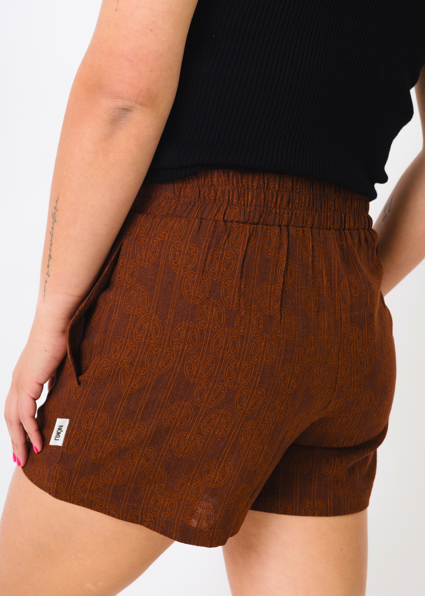 Mangopare Linen Shorts